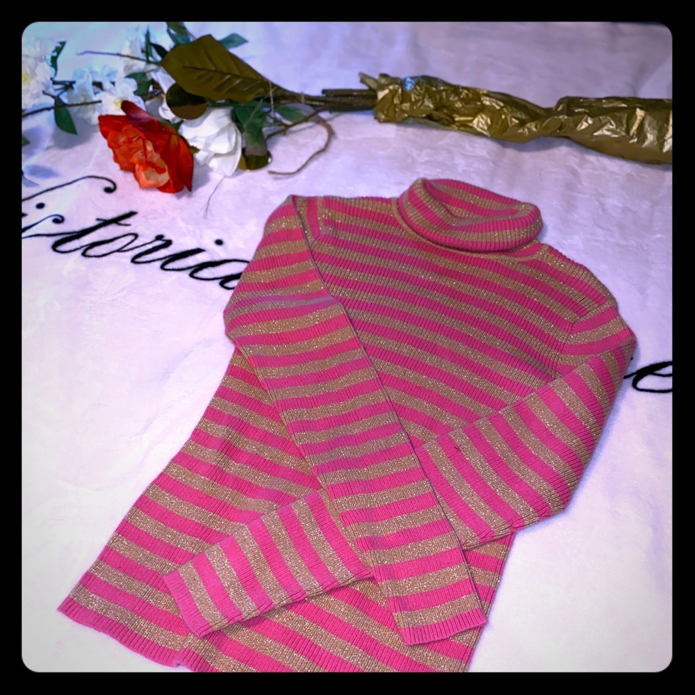 •MODA INTERNATIONAL TURTLENECK•